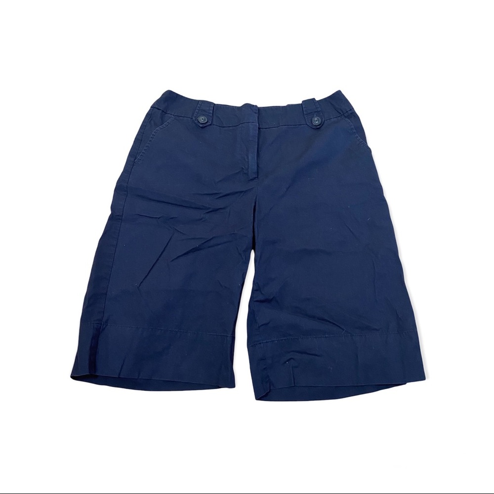 Jaclyn Smith Black Bermuda shorts size 8.